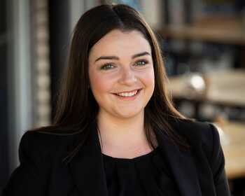 Rising Star Jenna Dunley is Peter Blackshaw Real Estate's Newest Female Auctioneer